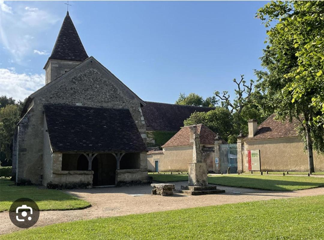 Lentille Châteauroux Esterno foto